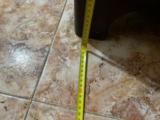 Vitrina de caoba con puertas de cristal