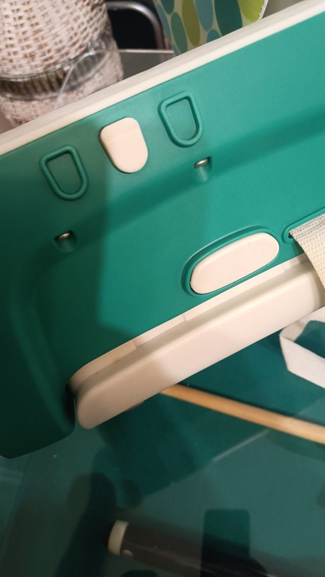 Alza sedia Chicco con vassoio