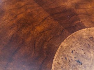 Mesa redonda madera maciza caoba