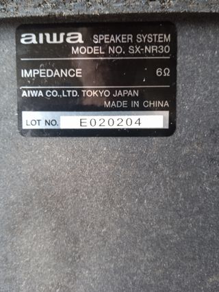 Altavoces Aiwa 3 Vías Bass Reflex Plata