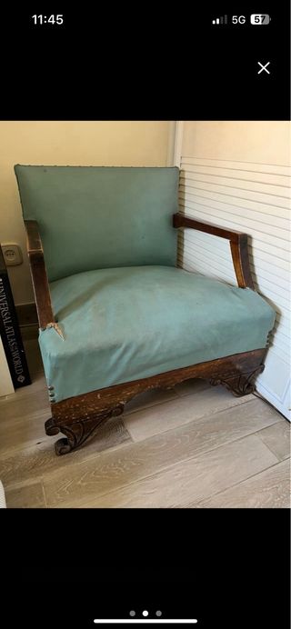 Sillón de cuero y madera