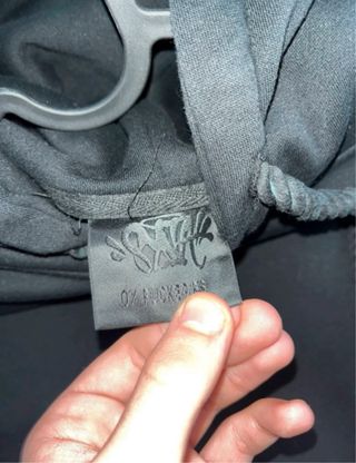 Sudadera Synaworld Negra Logo Verde