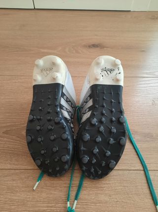 Botas de fútbol para niño Adidas
Talla 34