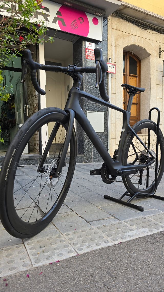 OFERTA! Cube Agree C62 PRO 2025 NUEVA talla 53 (M)