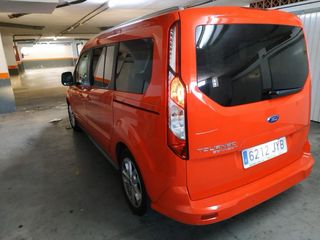 Ford Grand Tourneo Connec 2016
