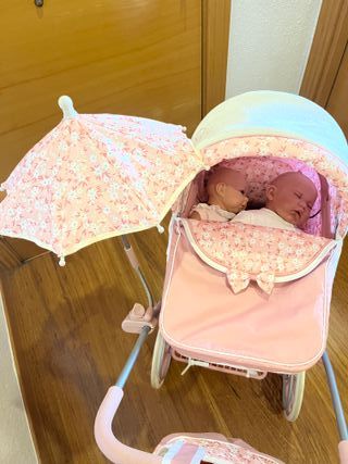Carrito de muñecas rosa floral