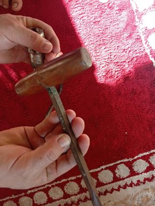 Taladro manual antiguo