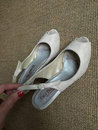 Zapatos fiesta peep-toe piel