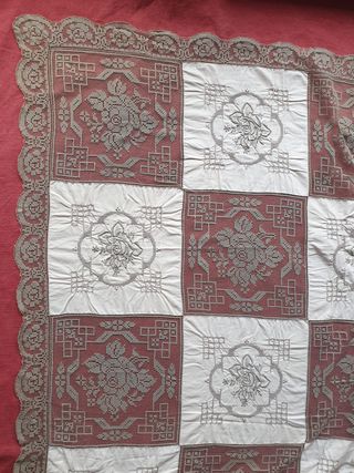 Mantel antiguo cuadrados
