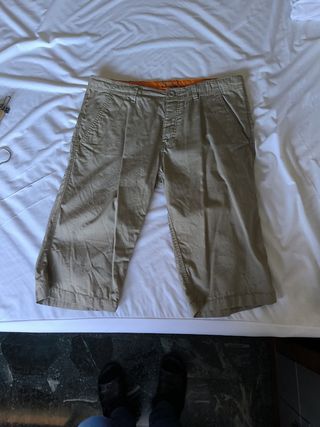 Pantalón corto hombre beige