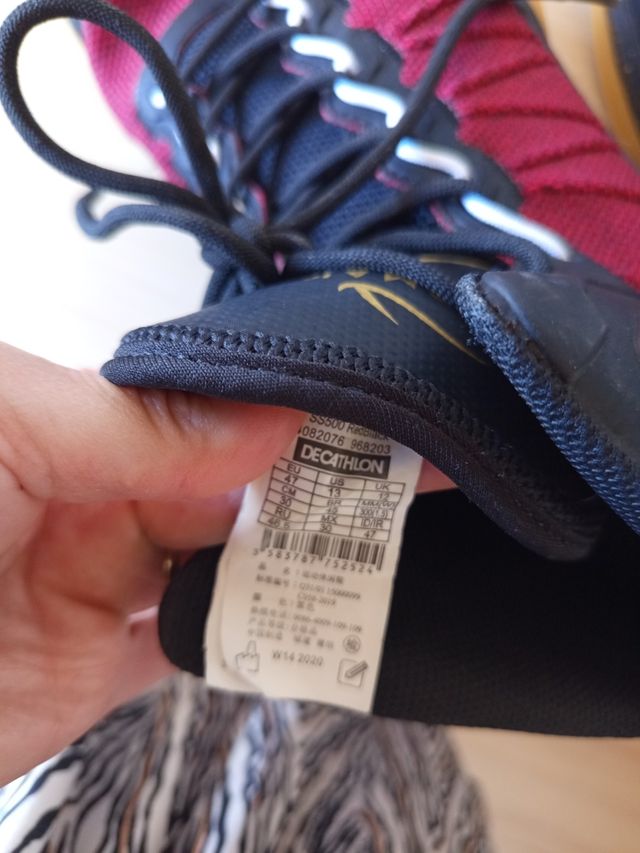 Botas  Baloncesto Hombre granates y Negras nuevas