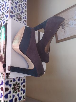 Zapatos de tacón naranja Talla 37 cada uno a 5€ 