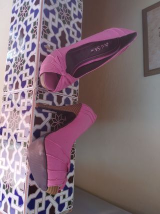 Zapatos de tacón naranja Talla 37 cada uno a 5€ 