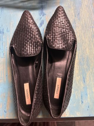 Zapatos planos Uterqüe negros punta tejida