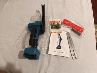 Mini motosierra eléctrica con accesorios