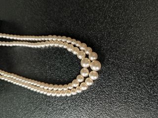 Collana di perle a due fili