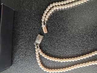 Collana di perle a due fili