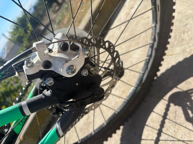 Bicicleta B'TWIN Negra y Verde