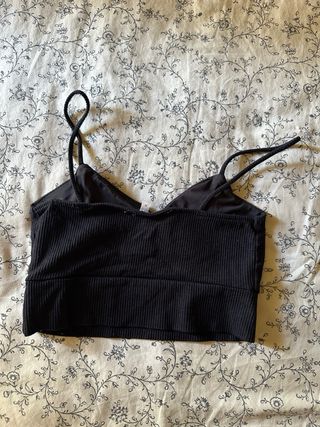 Top corto negro C&A talla M