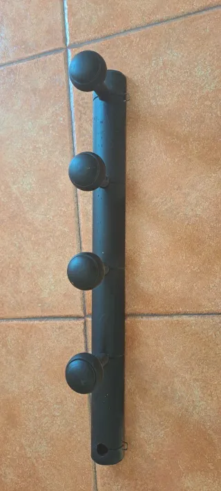 Perchero de pared negro