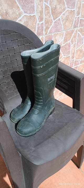 Botas de agua Forwalk verdes para trabajo.