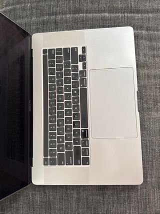 MacBook Pro 16” 2019 512 GB Gris