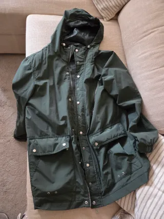 Impermeable Pull&Bear verde