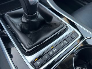 Jaguar XE 2.0 AJ200D Diesel RWD 180cv Prestige