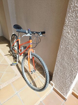 Bicicleta Montaña Conor 21 speed Talla S-M Naranja