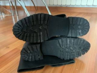 Botas altas de piel negras nuevas
