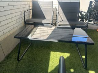 Sofá, 2 sillones y mesa de jardín
