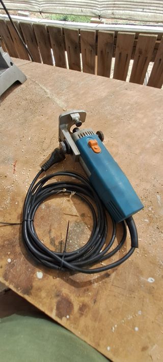 Fresadora Virutex FR92D