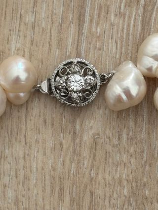 Collar de perlas barrocas