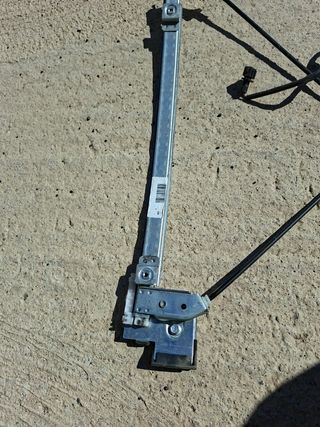 Elevalunas eléctrico delantero derecho ibiza...