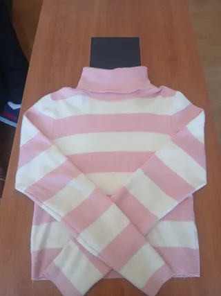 Jersey Mujer de cuello alto con rayas. 