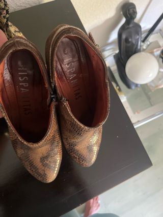 Botines tacón cómodos piel serpiente