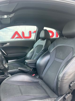 AUDI A1 1.6 TDI 105 AMBITION