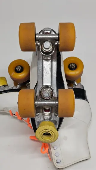 Patines de 4 ruedas blancos