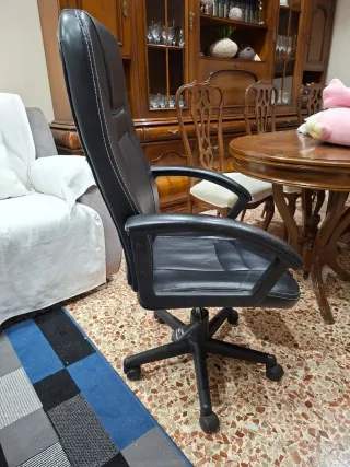 Sillón de despacho negro