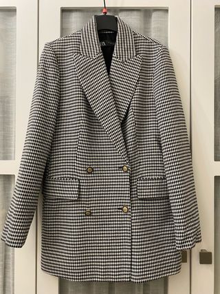 Blazer Zara Cuadros Blanco y Negro