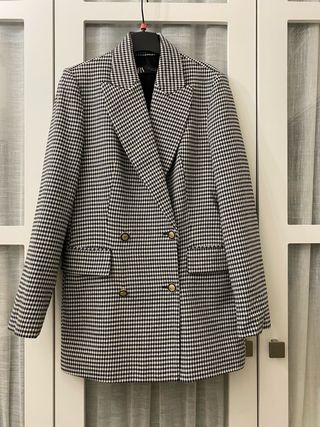 Blazer Zara Cuadros Blanco y Negro