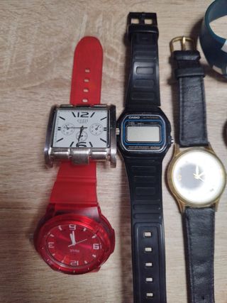 Set di 9 orologi