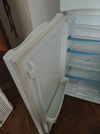 Nevera Indesit Blanca