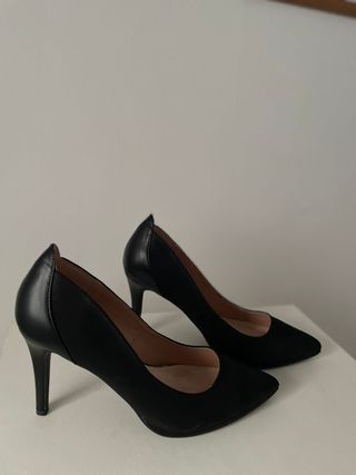 Zapatos de tacón negros