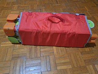 Cuna de viaje y colchón