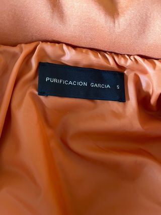 Purificacion García. Chaqueta acolchada naranja