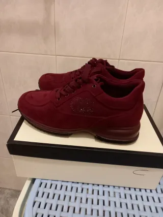 Scarpe Borgogna  con lacci