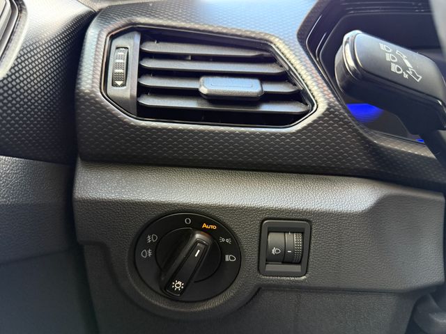 Volkswagen T-Cross 2023