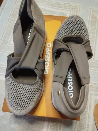 Zapatos Gioseppo verano beige/marrón