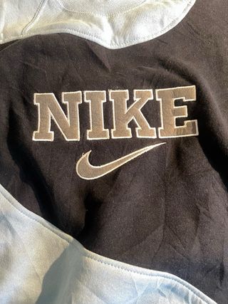 Sudadera Nike Negra y Azul